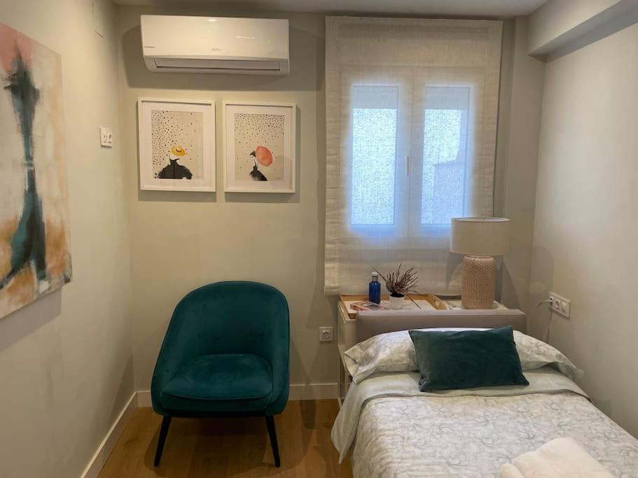 Apartamento Velarde-Maestranza Sevilla Exterior foto